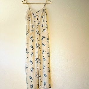 Floral mimi Chica 3/4 Lengths Floral Jumpsuit  ✨